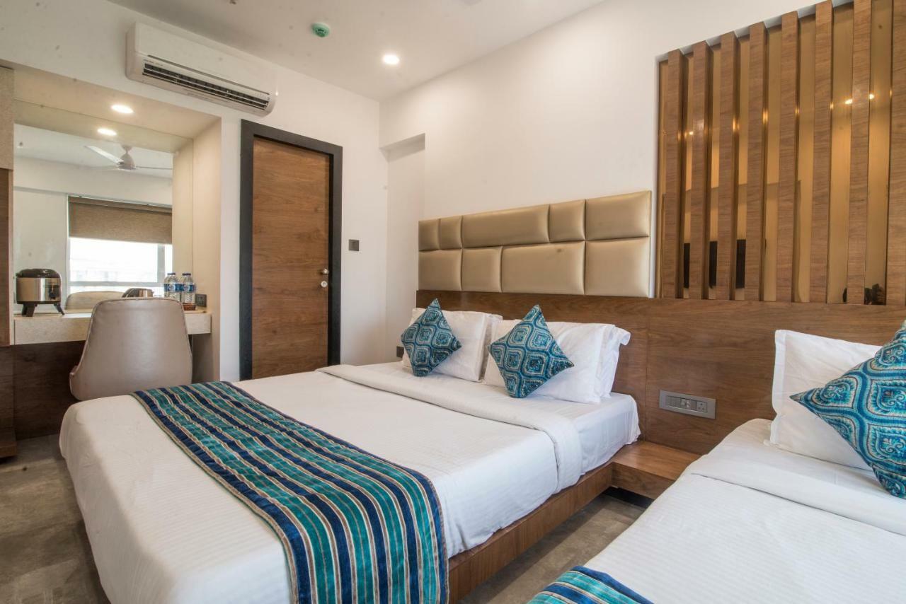 Hotel Wego Mumbai Exterior photo