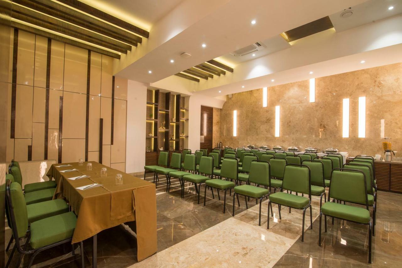 Hotel Wego Mumbai Exterior photo